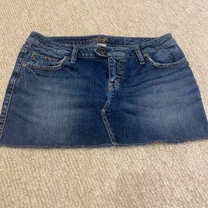 silver jeans skirt size 29